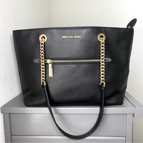 Michael Kors Jet Set Black Leather Front Zip Pocket Chain Tote - Picture 1 of 15